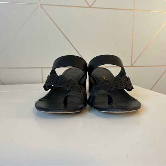 Tory Burch Tiny Miller 55mm Toe Ring Heeled Sandal Black Calf Leather - Picture 2 of 11